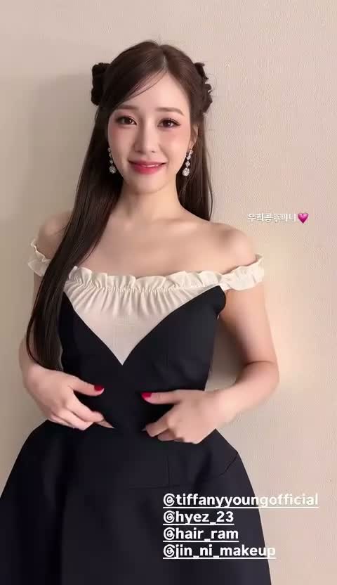 Tiffany - shows tits
