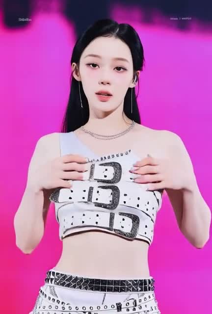 Winter - shows tits